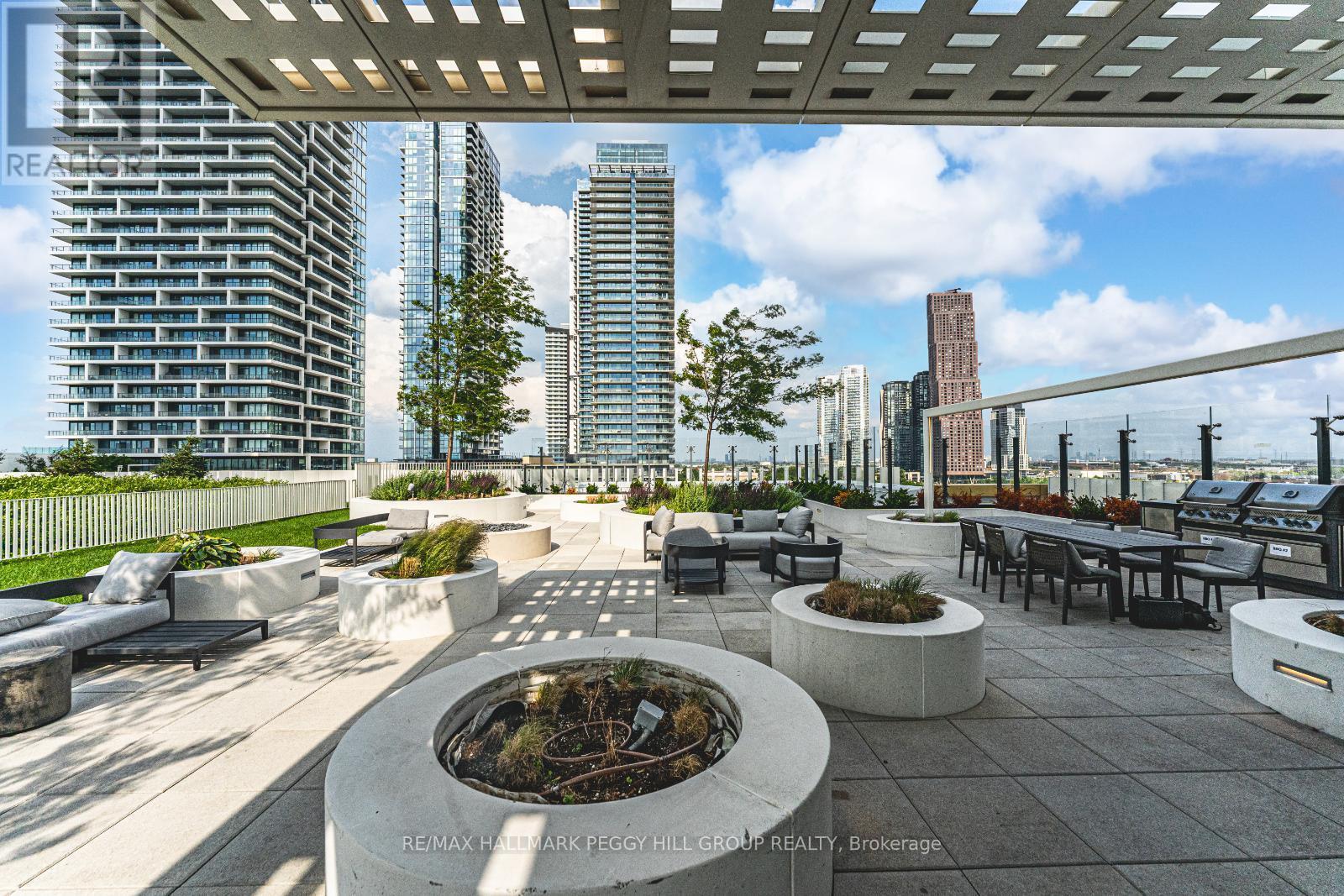 Ph05 - 5 Buttermill Avenue, Vaughan, ON - Outdoor