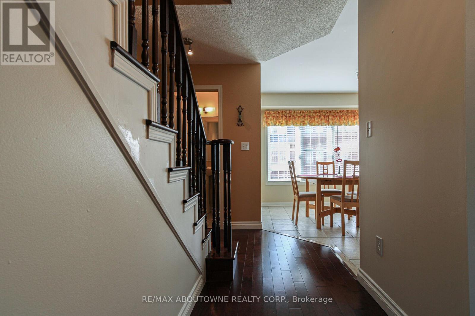 327 - 3030 Breakwater Court, Mississauga, ON - Indoor Photo Showing Other Room