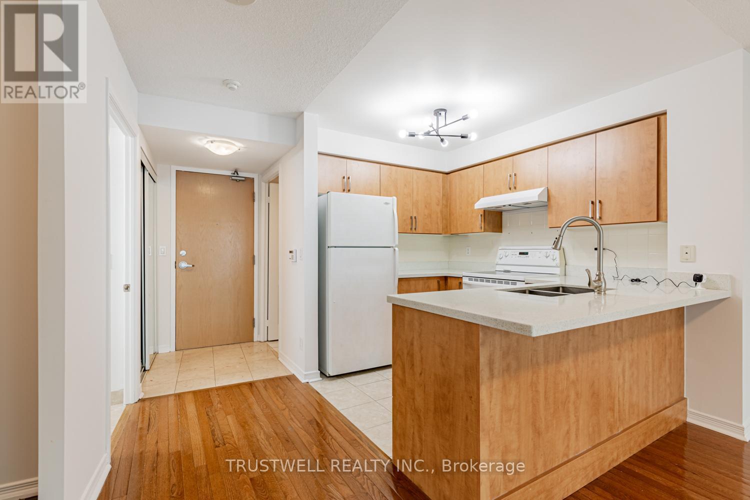 1803 - 503 Beecroft Road, Toronto, ON - Indoor Photo Showing Kitchen With Double Sink