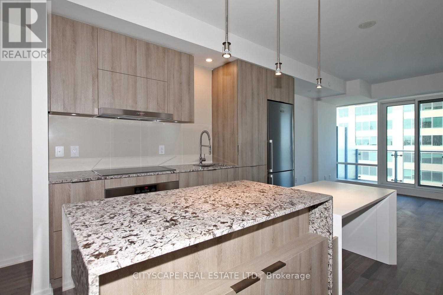 3512 - 1 Bloor Street E, Toronto, ON - Indoor Photo Showing Kitchen With Upgraded Kitchen