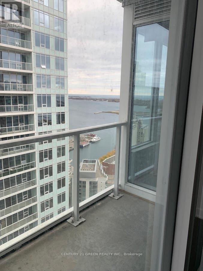 3710 - 19 Bathurst Street, Toronto, ON -