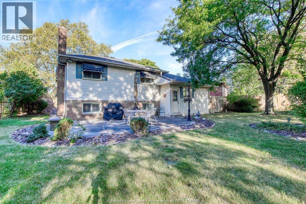 3398 Pineview, Windsor, ON - Outdoor