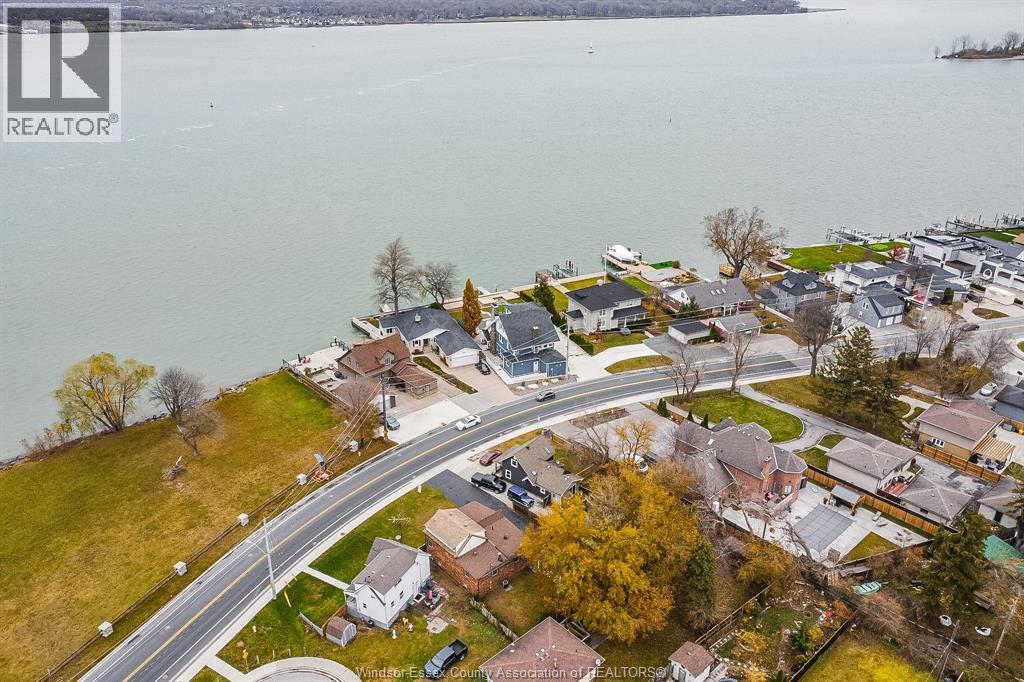 8057 Riverside Drive East, Windsor, ON - Outdoor With Body Of Water With View