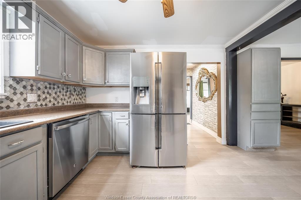 221 John Street East, Blenheim, ON - Indoor Photo Showing Kitchen