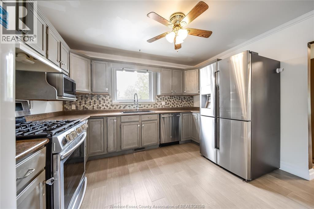 221 John Street East, Blenheim, ON - Indoor Photo Showing Kitchen