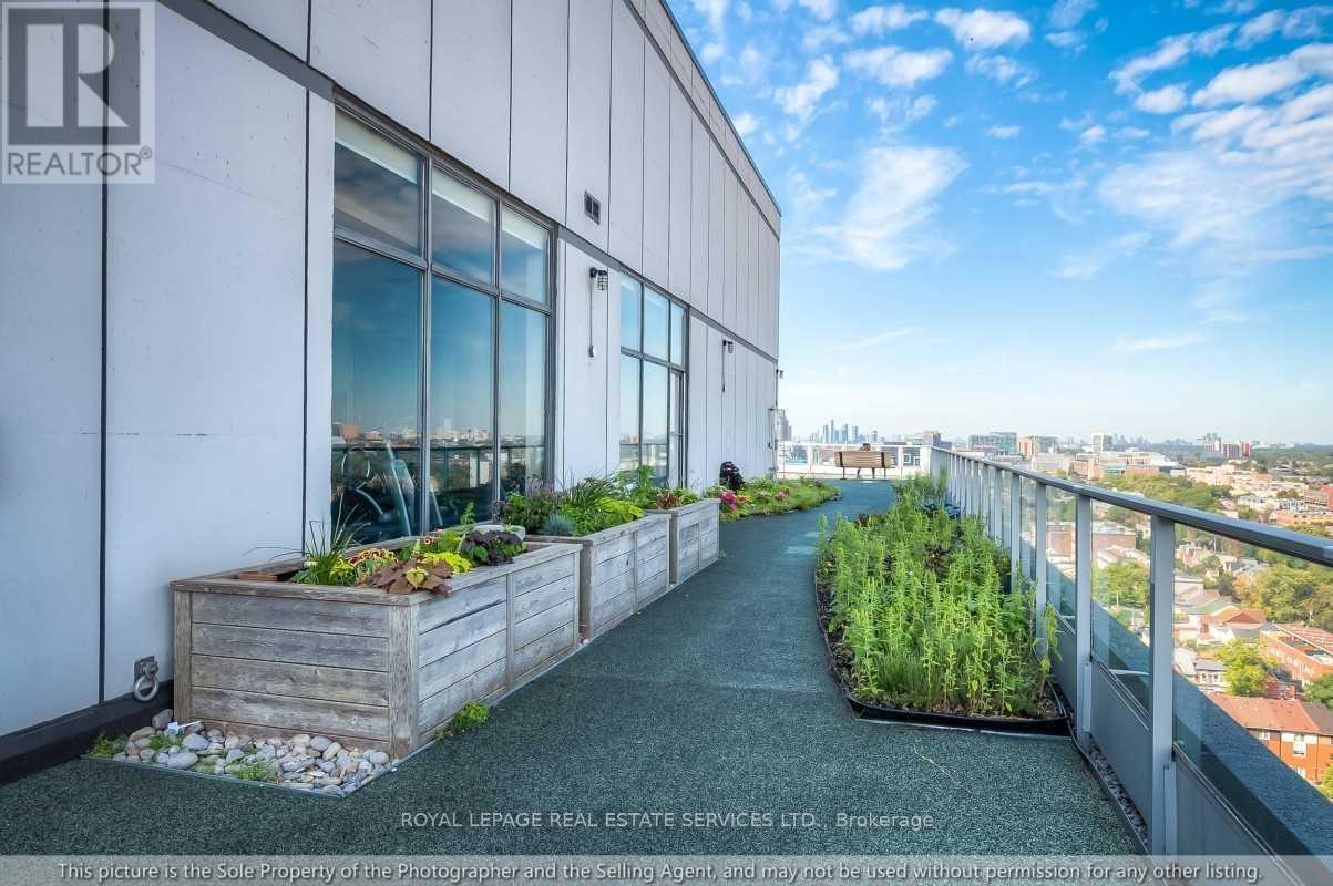 Ph13 - 700 King Street W, Toronto, ON - Outdoor With Exterior