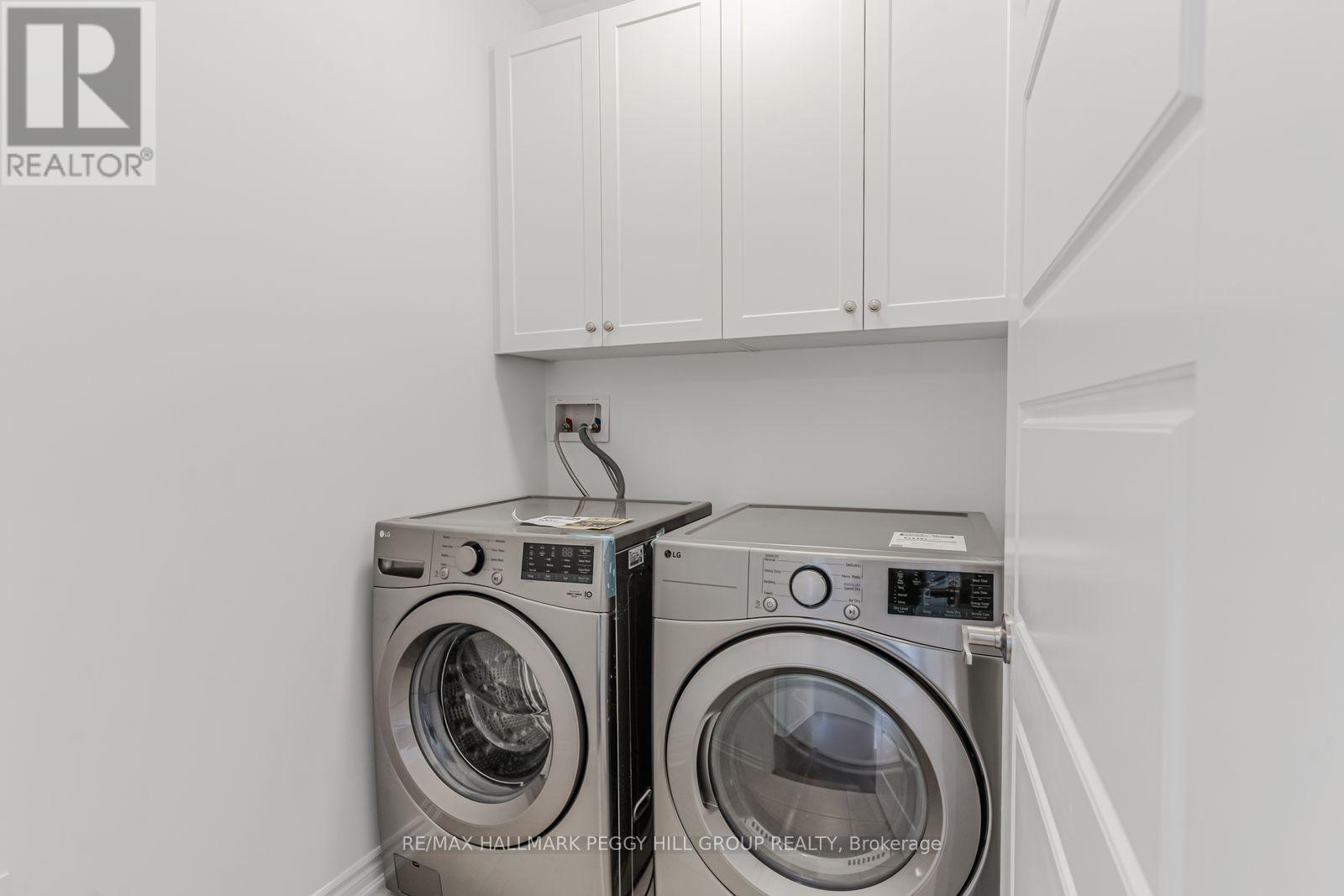 61 Ennerdale Street, Barrie, ON - Indoor Photo Showing Laundry Room