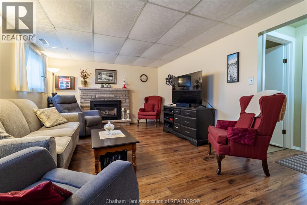 151 Baldoon Road, Chatham, ON - Indoor Photo Showing Living Room With Fireplace