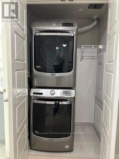 603 - 1415 Dundas Street E, Oakville, ON - Indoor Photo Showing Laundry Room