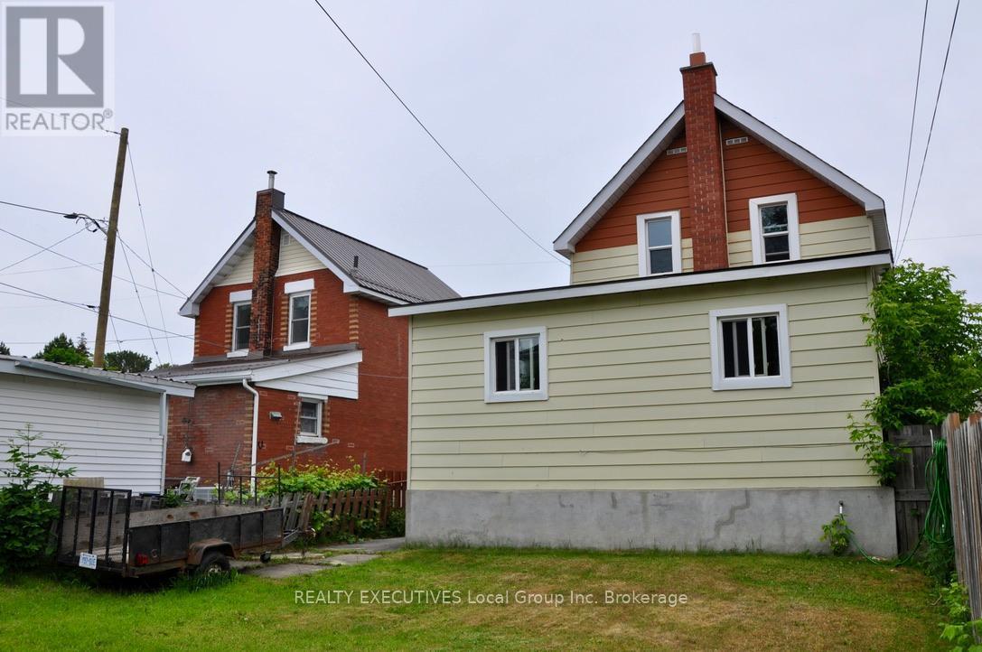 589 Douglas Street, North Bay (Central), ON - Outdoor With Exterior