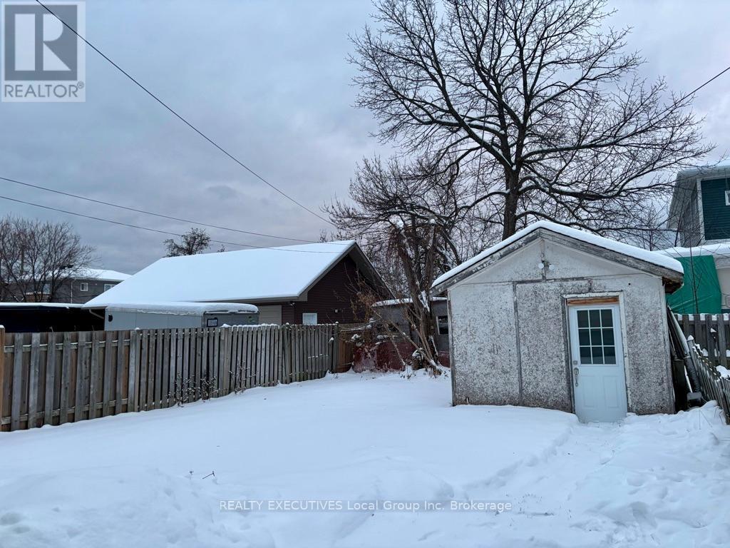 589 Douglas Street, North Bay (Central), ON - Outdoor