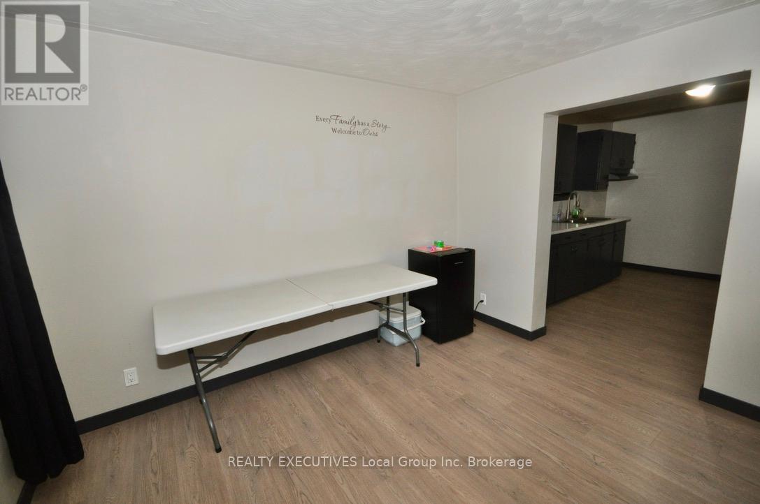 589 Douglas Street, North Bay (Central), ON - Indoor