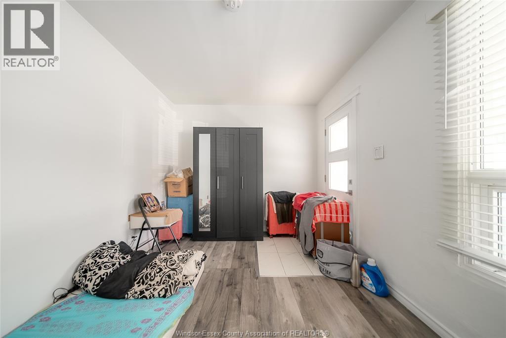 427 Bridge Avenue, Windsor, ON - Indoor Photo Showing Other Room