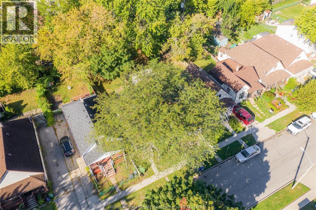 427 Bridge Avenue, Windsor, ON - Outdoor With View
