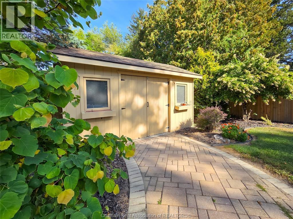 79 Lynnwood Avenue, Chatham, ON - Outdoor