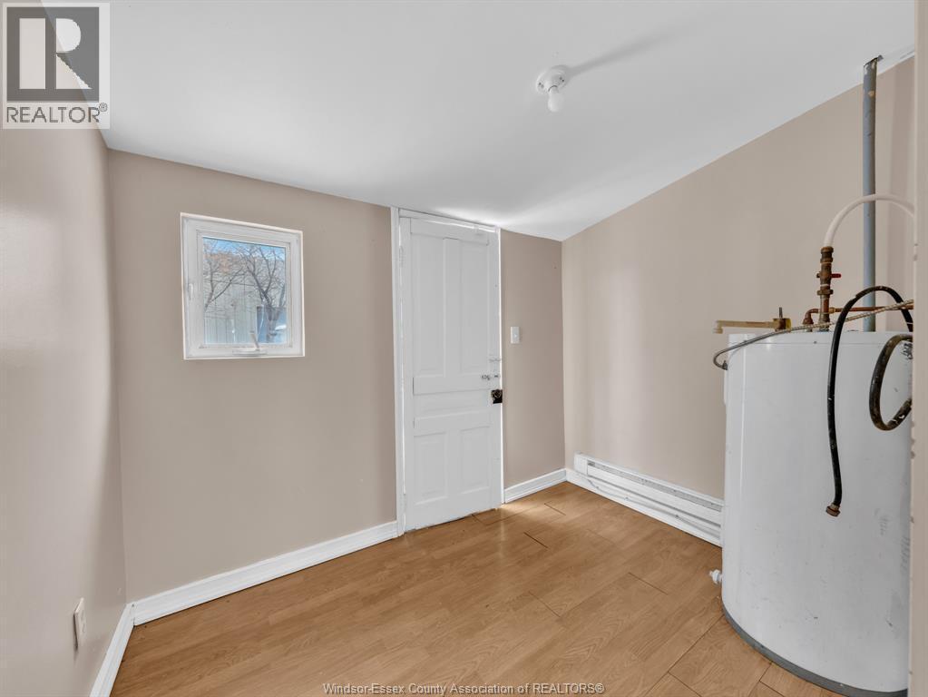 944 Maisonville, Windsor, ON - Indoor Photo Showing Other Room