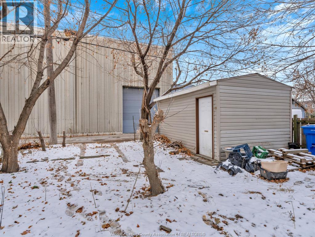 944 Maisonville, Windsor, ON - Outdoor