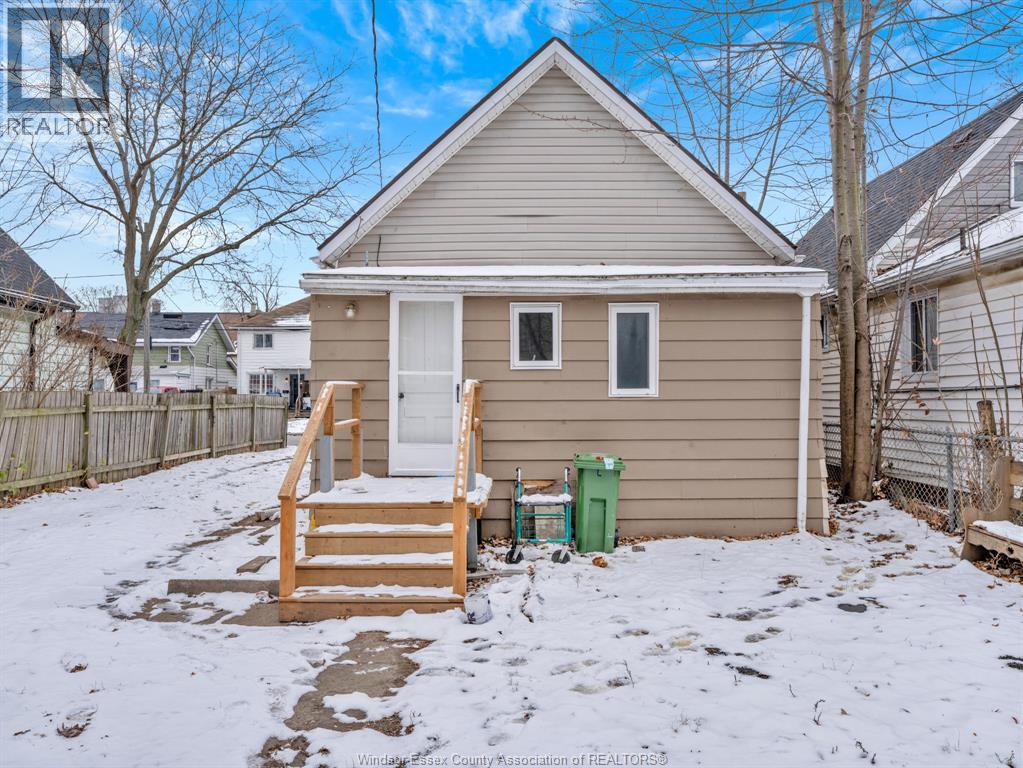 944 Maisonville, Windsor, ON - Outdoor