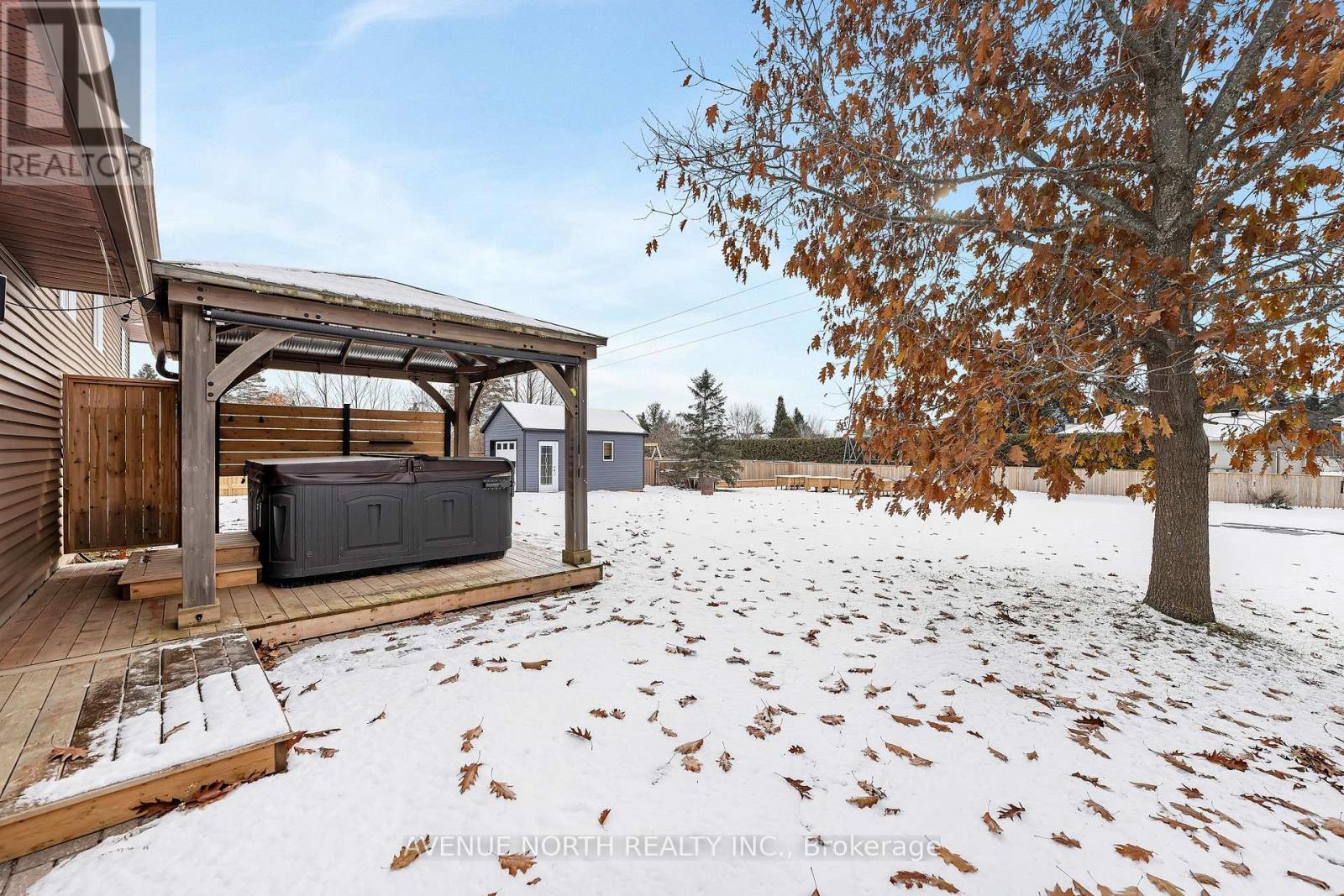 7028 Shadow Ridge Drive, Ottawa, ON - Outdoor