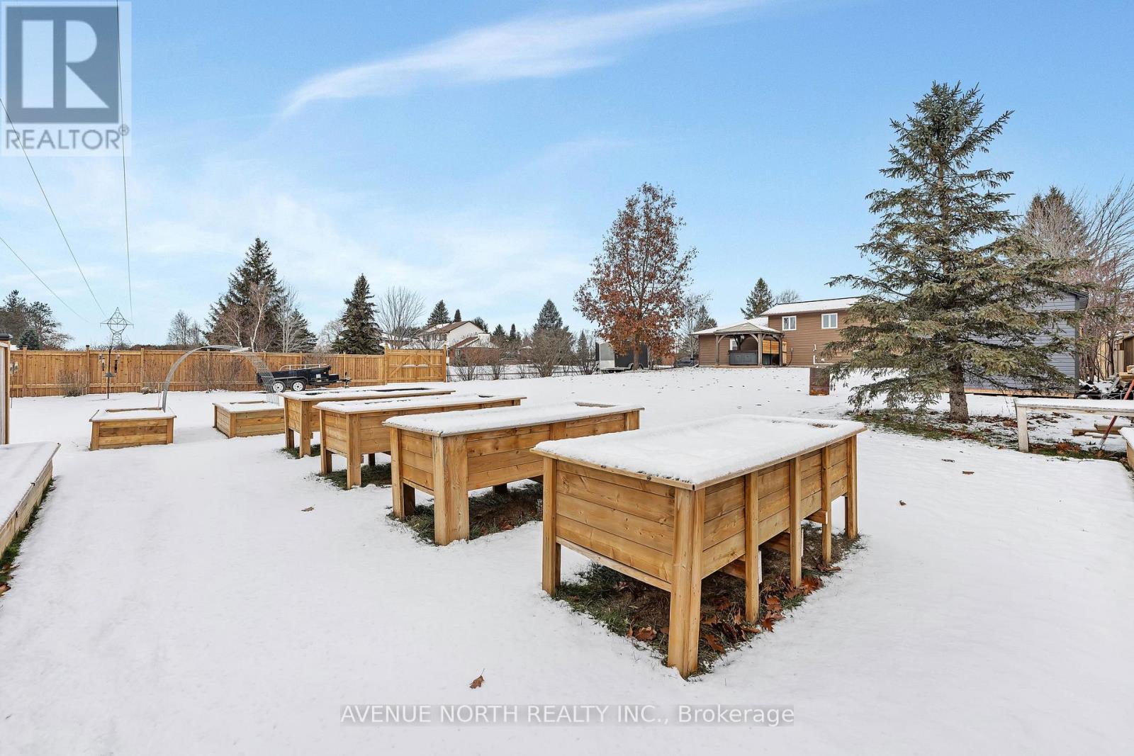 7028 Shadow Ridge Drive, Ottawa, ON - Outdoor