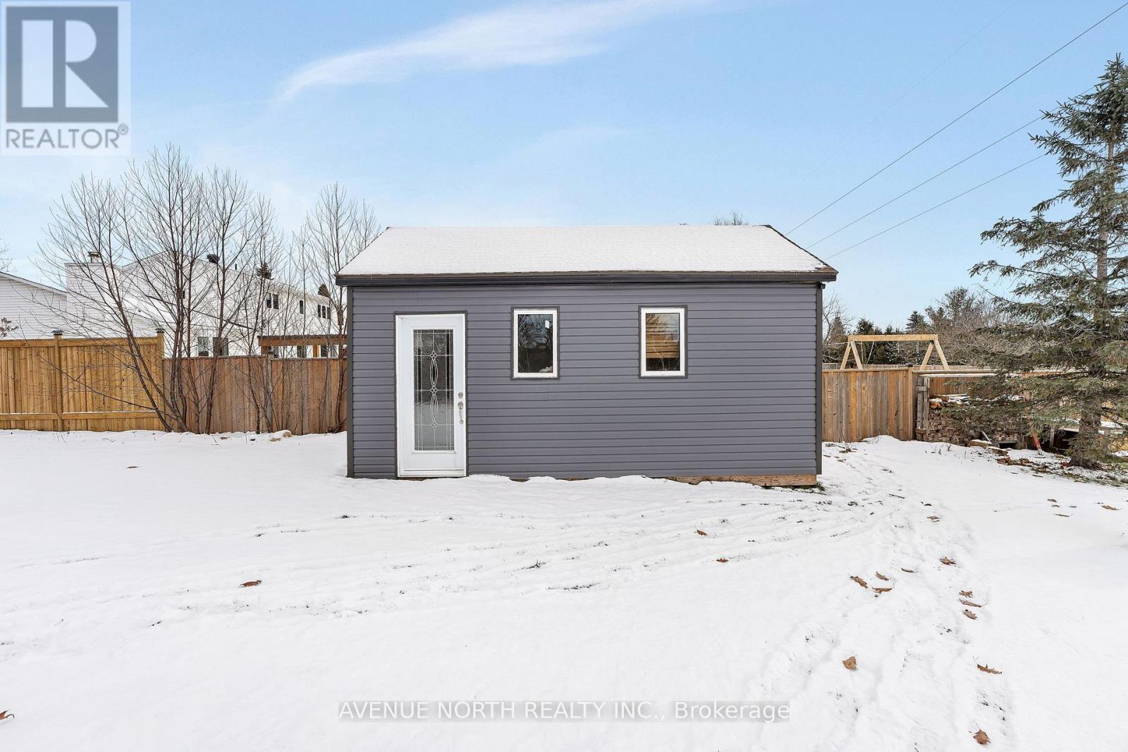 7028 Shadow Ridge Drive, Ottawa, ON - Outdoor