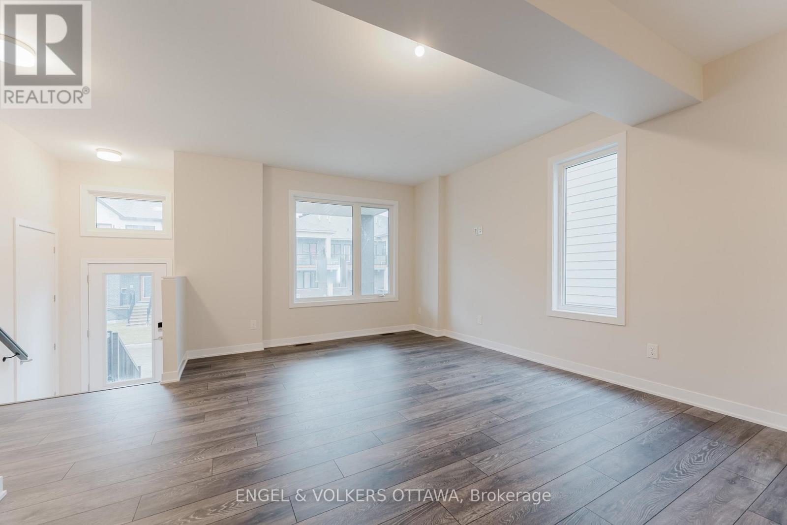 207 Speckled Alder Row, Ottawa, ON - Indoor Photo Showing Other Room