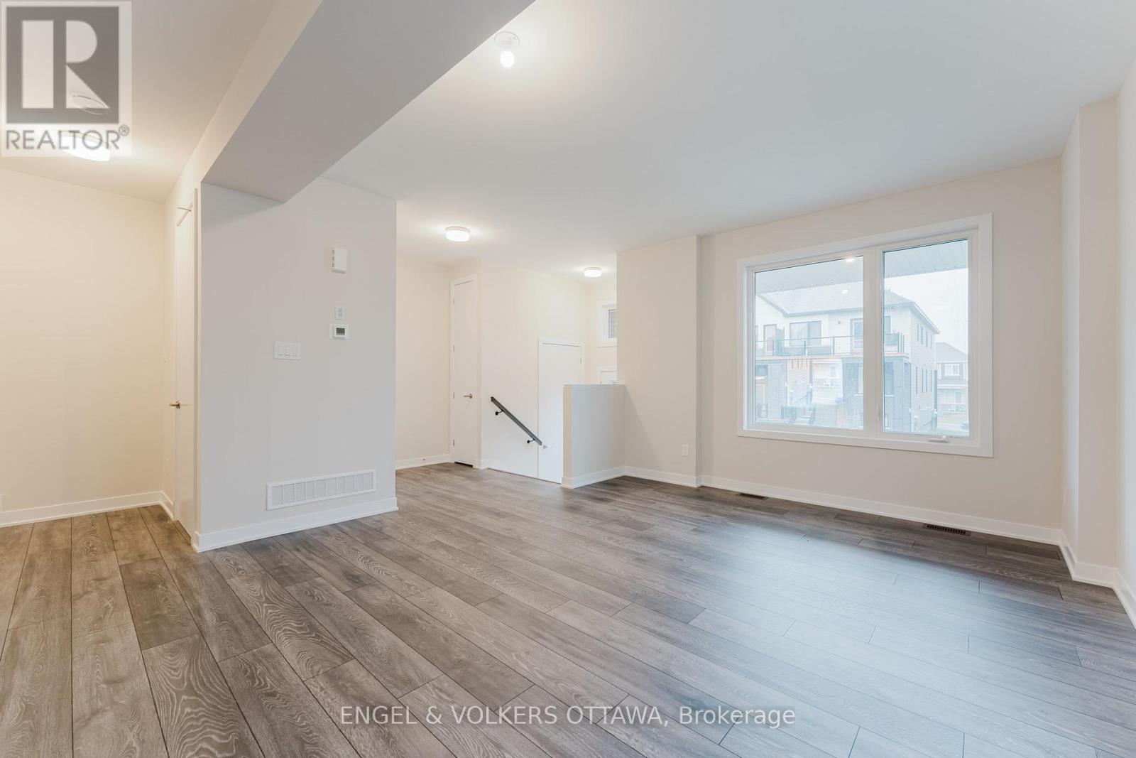 207 Speckled Alder Row, Ottawa, ON - Indoor Photo Showing Other Room