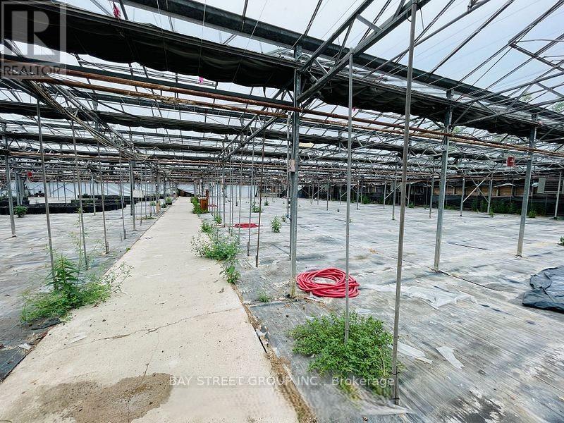 4390 South Service Road, Lincoln (Lincoln Lake), ON