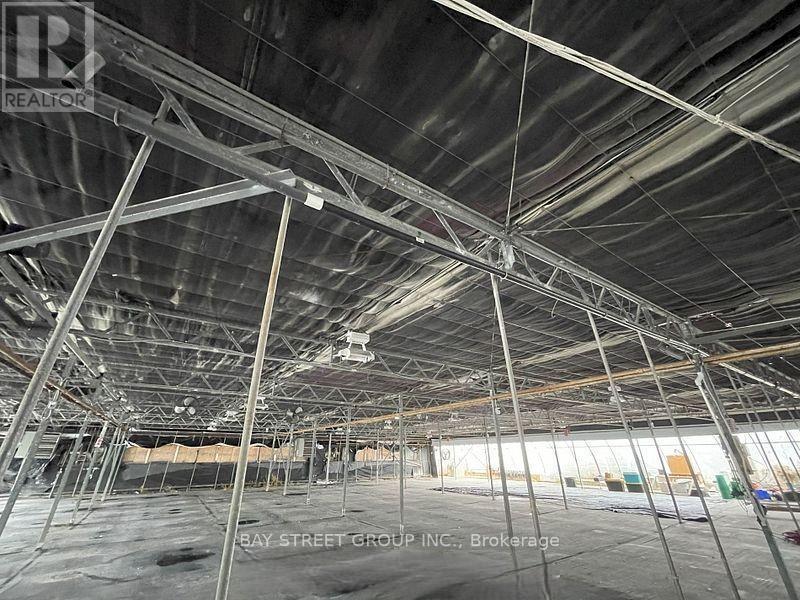 4390 South Service Road, Lincoln (Lincoln Lake), ON