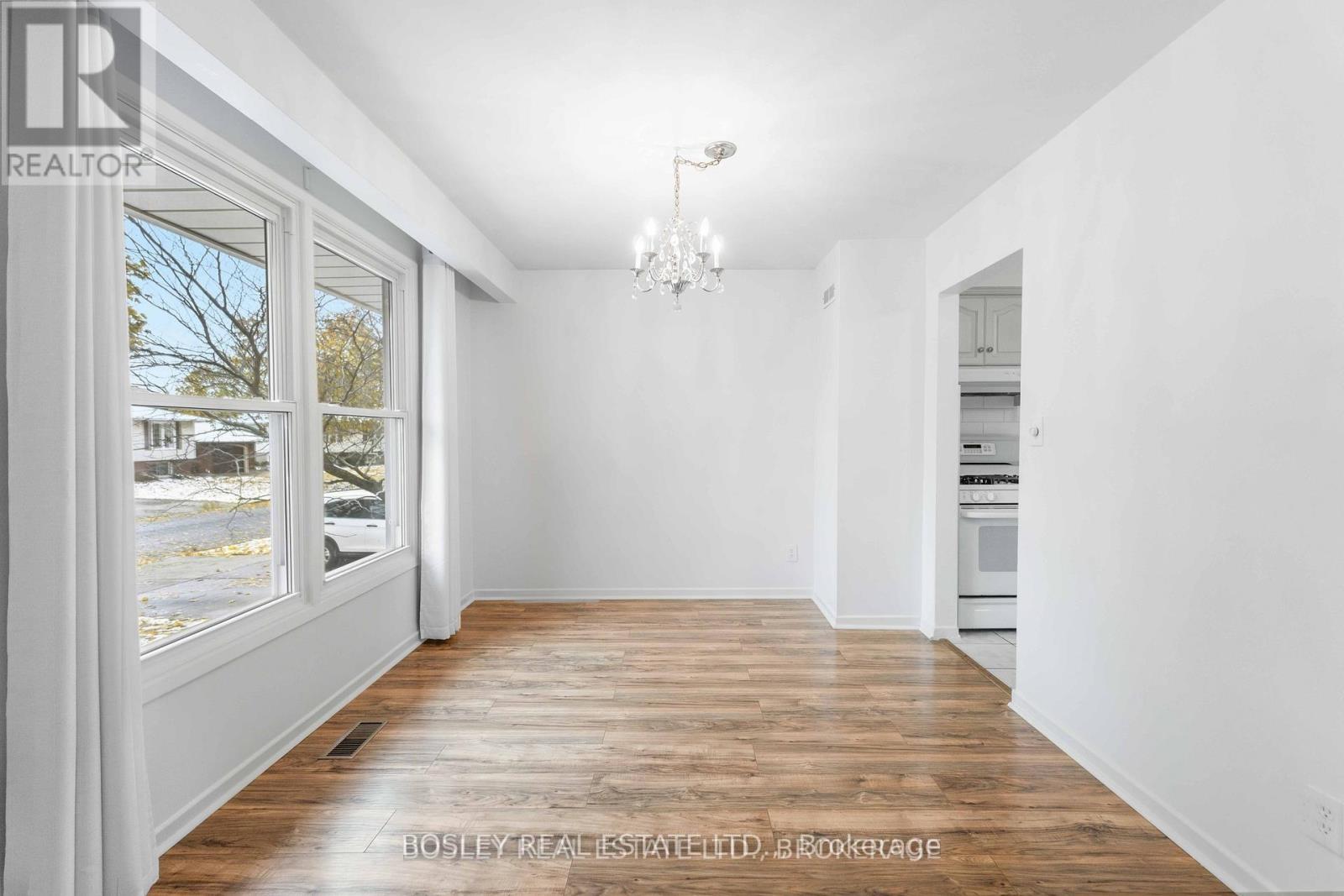 21 Jeanette Drive, St. Catharines (Vine/Linwell), ON - Indoor Photo Showing Other Room