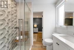 Ensuite Bathroom - 3pc -