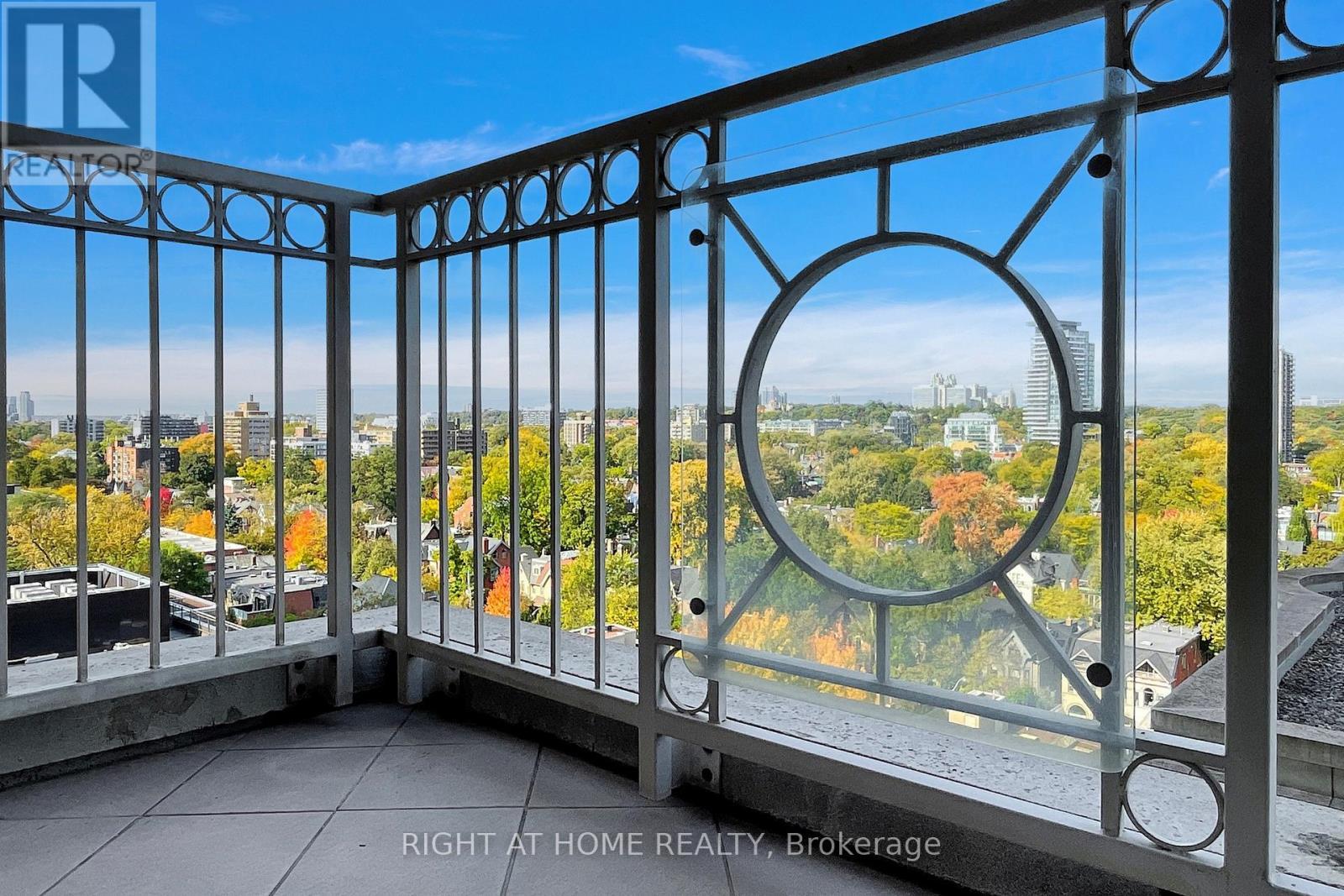 1201 - 38 Avenue Road, Toronto, ON -