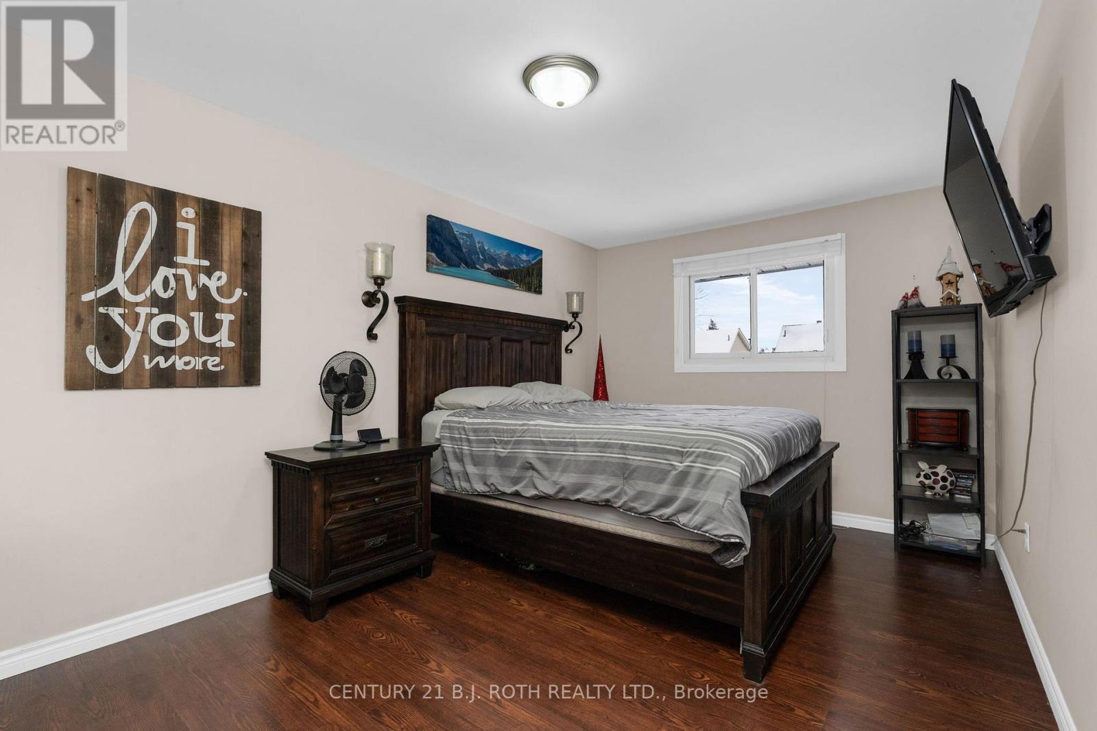 440 Barrie Road, Orillia, ON - Indoor Photo Showing Bedroom