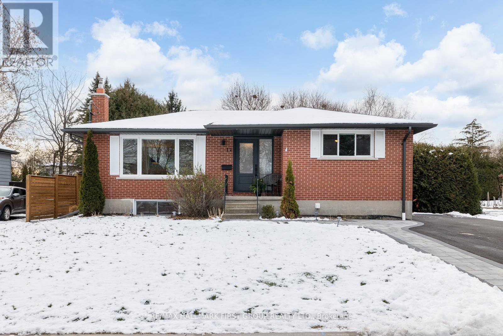 12 Lambs Lane, Clarington, ON - Outdoor