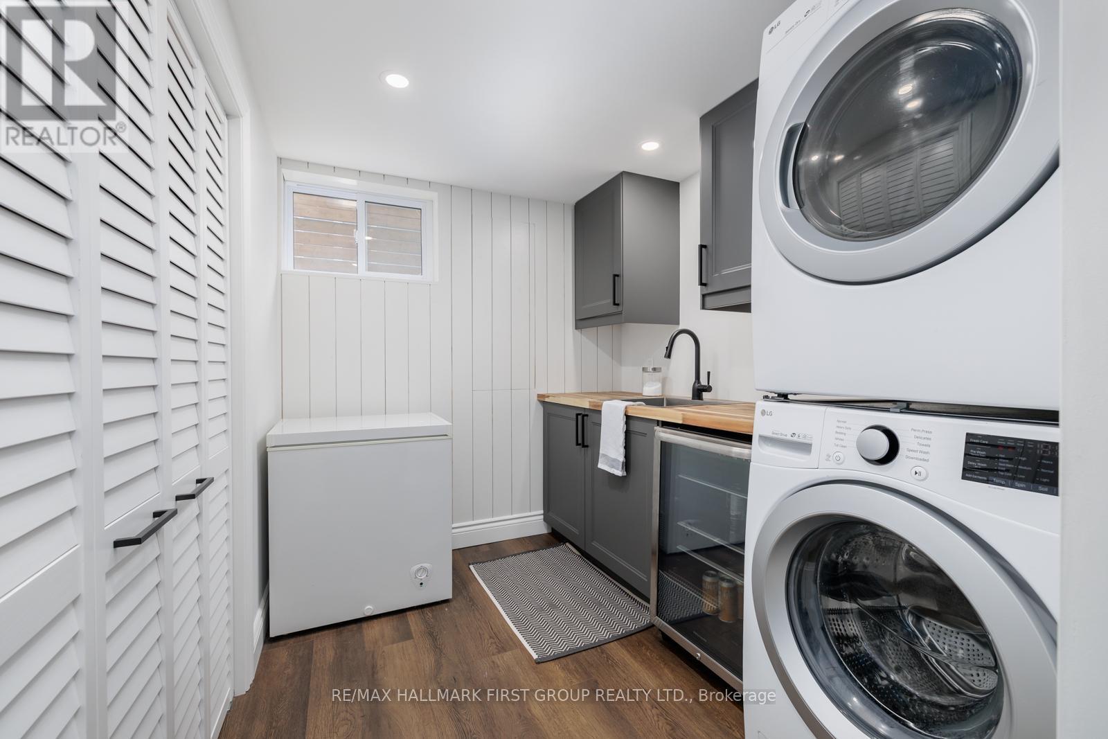 12 Lambs Lane, Clarington, ON - Indoor Photo Showing Laundry Room