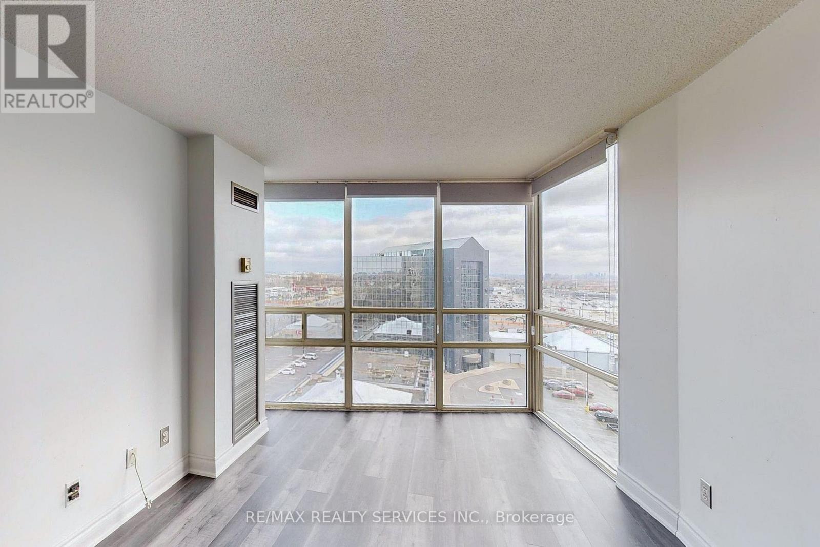 1003 - 50 Eglinton Avenue W, Mississauga, ON - Indoor Photo Showing Other Room