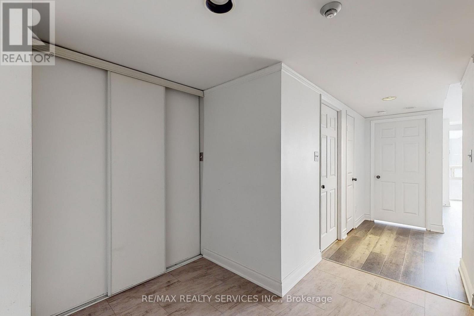 1003 - 50 Eglinton Avenue W, Mississauga, ON - Indoor Photo Showing Other Room