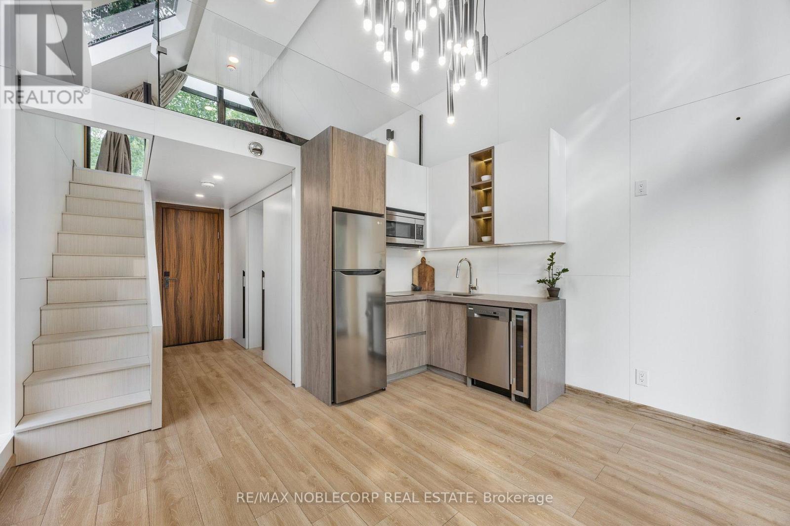 742 9Th Line, Innisfil, ON - Indoor