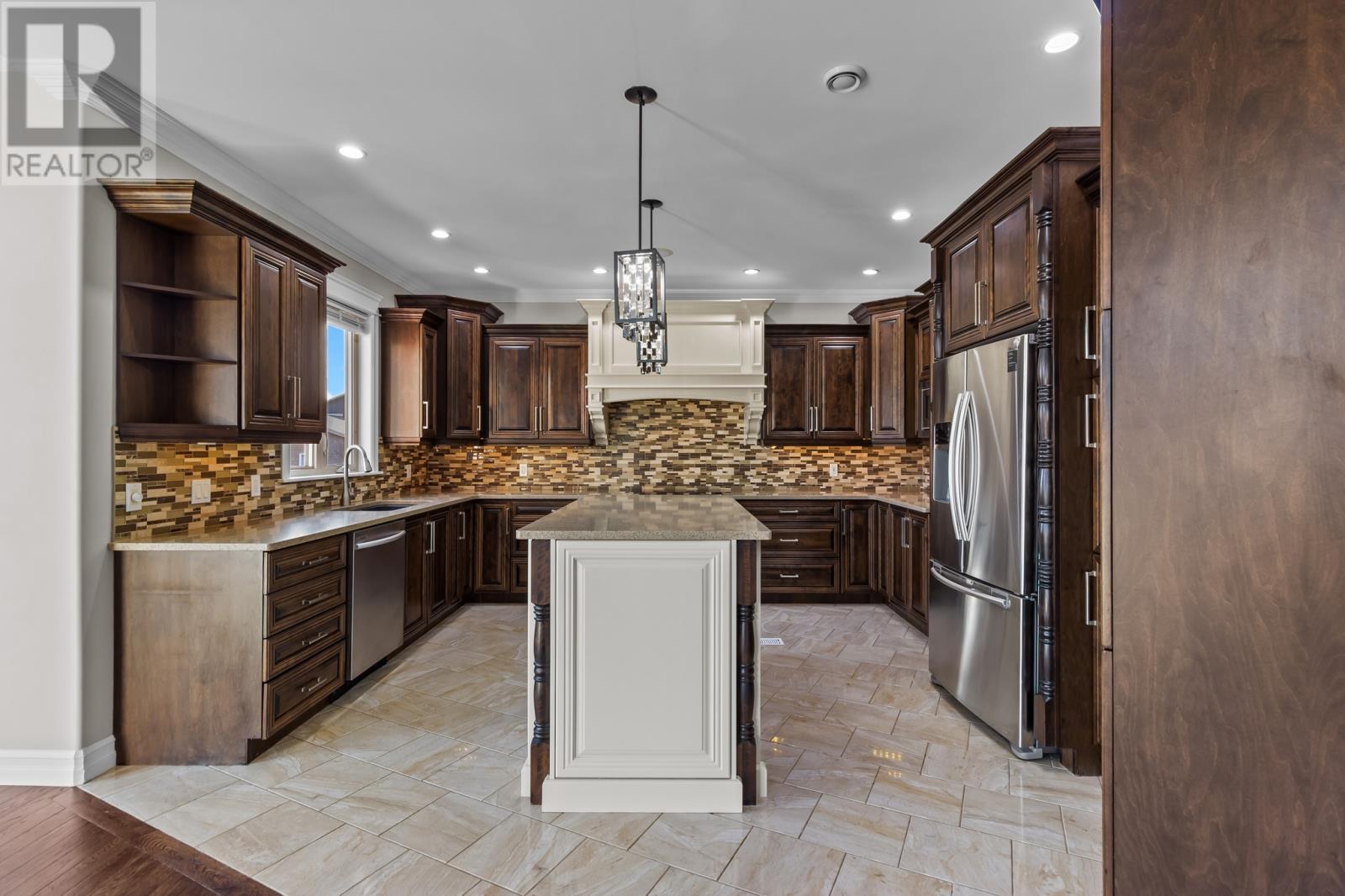 5 Douglas Street, St. John'S, NL - Indoor Photo Showing Kitchen With Upgraded Kitchen