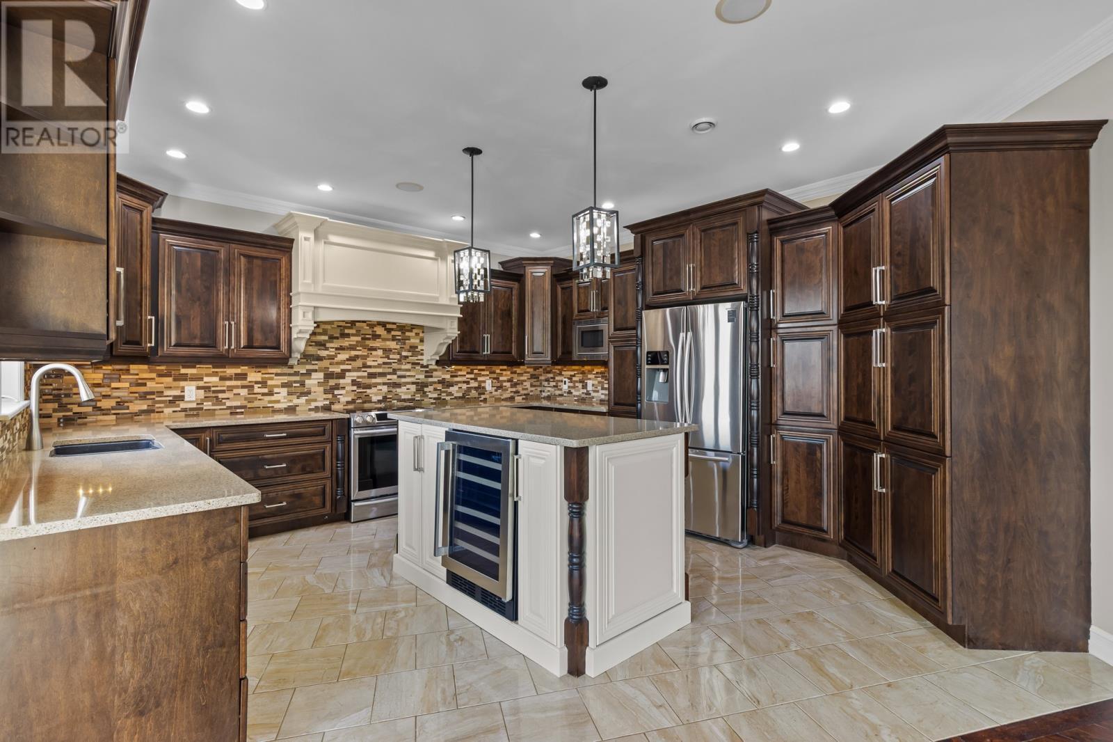 5 Douglas Street, St. John'S, NL - Indoor Photo Showing Kitchen With Upgraded Kitchen