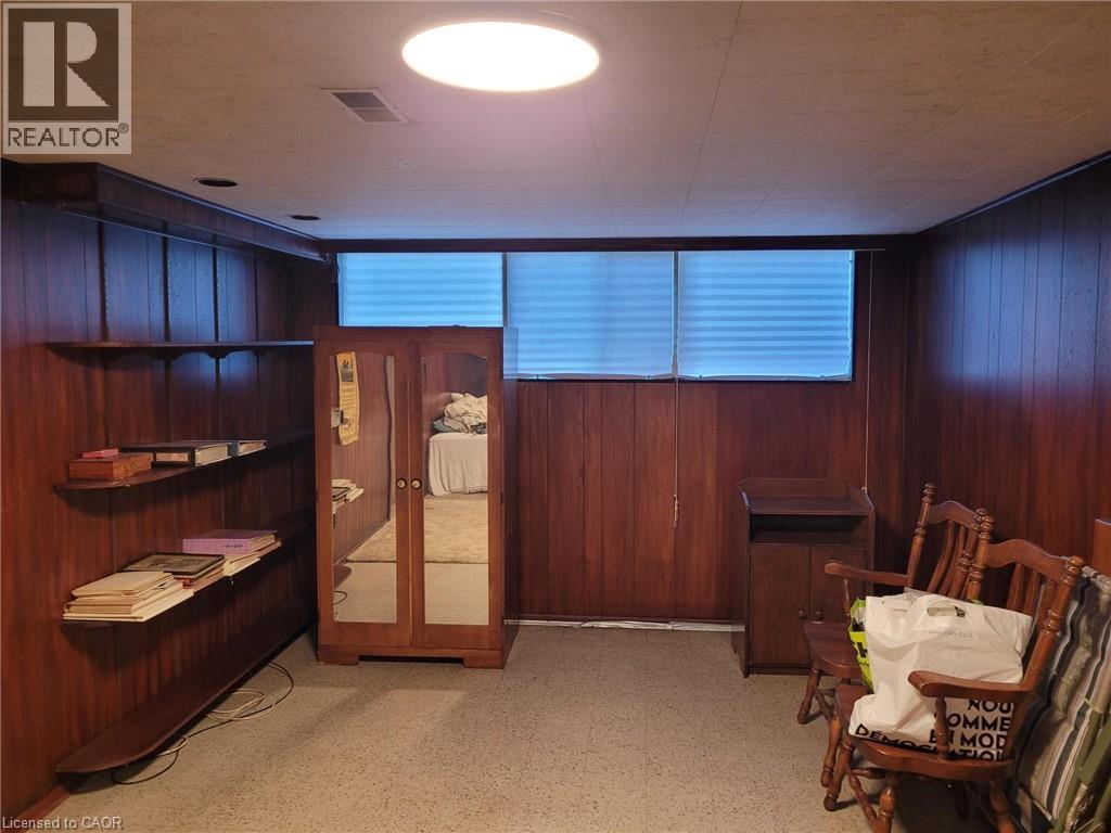 176 Walter Avenue S, Hamilton, ON - Indoor