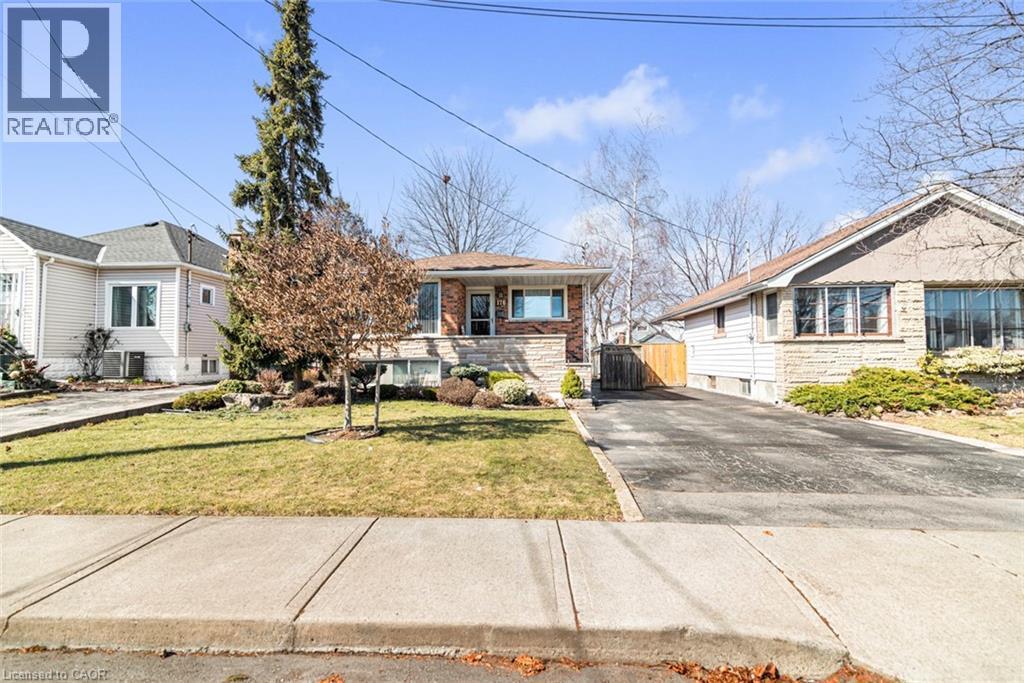 176 Walter Avenue S, Hamilton, ON - Outdoor