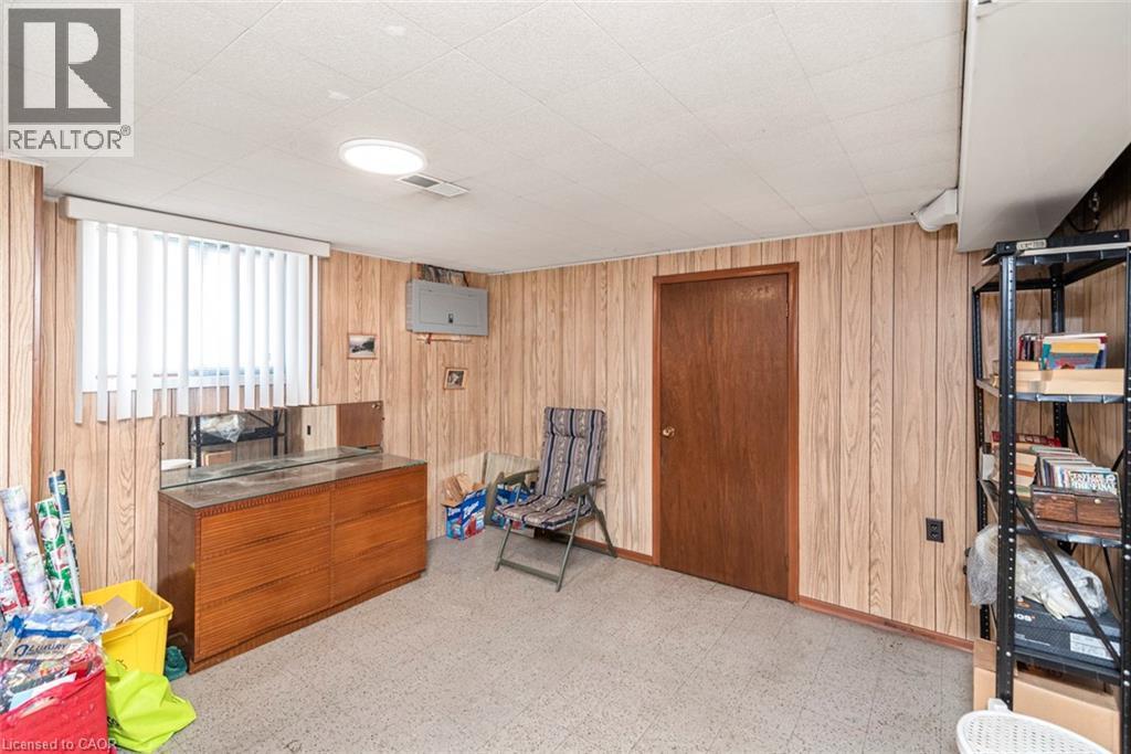 176 Walter Avenue S, Hamilton, ON - Indoor