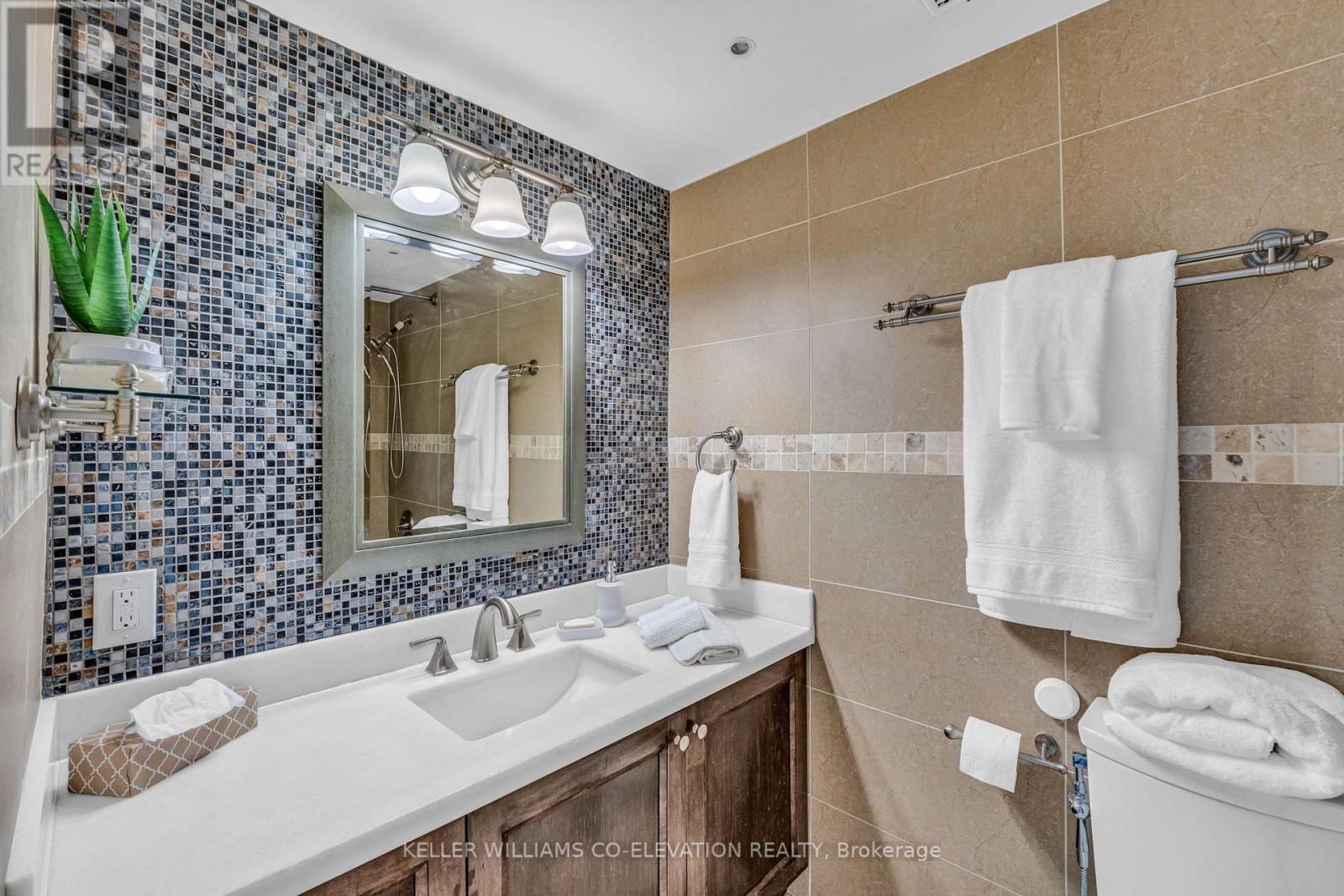 702 - 14 Neilson Drive, Toronto, ON - Indoor Photo Showing Bathroom