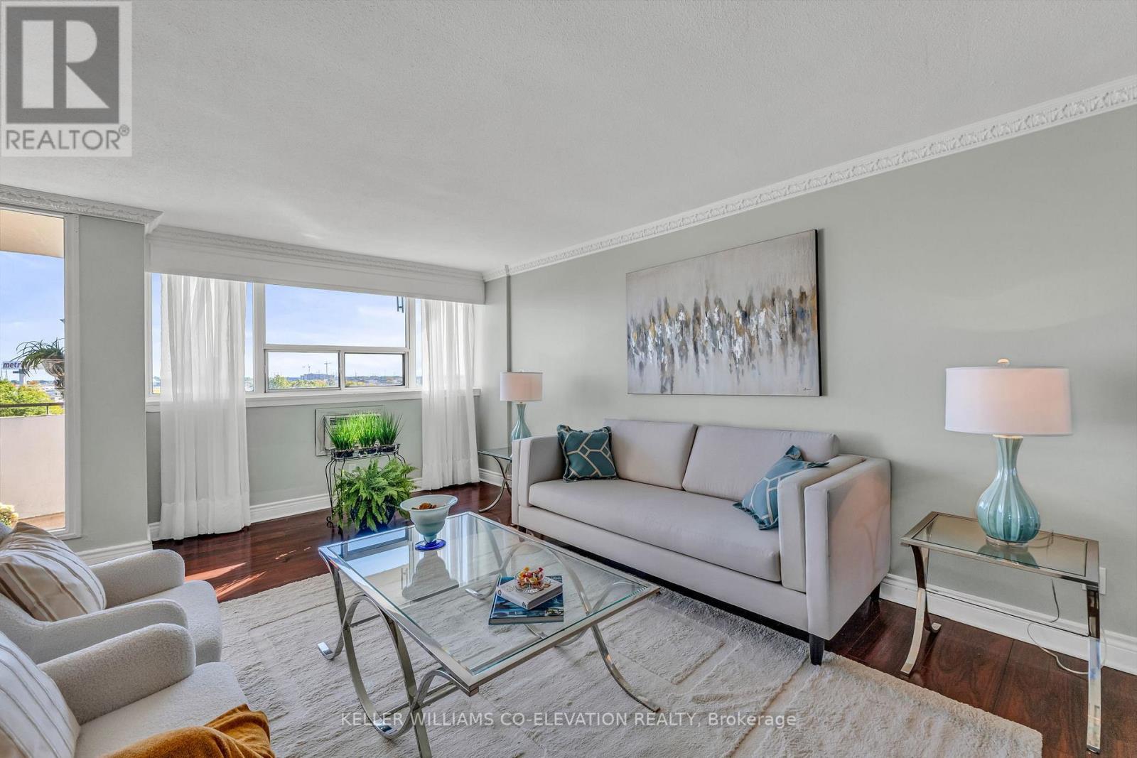 702 - 14 Neilson Drive, Toronto, ON - Indoor Photo Showing Living Room