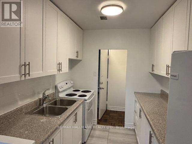 211 - 2 Newholm Road, Toronto, ON