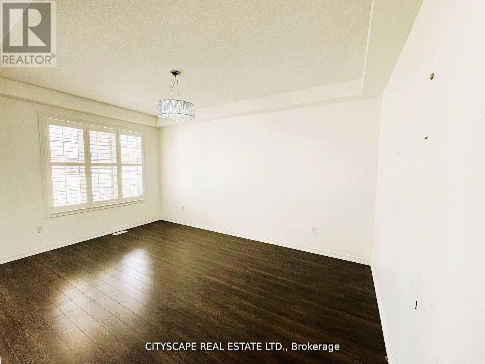 Living Room - 7646 Goldenrod Trail, Niagara Falls, ON - Indoor Photo Showing Other Room