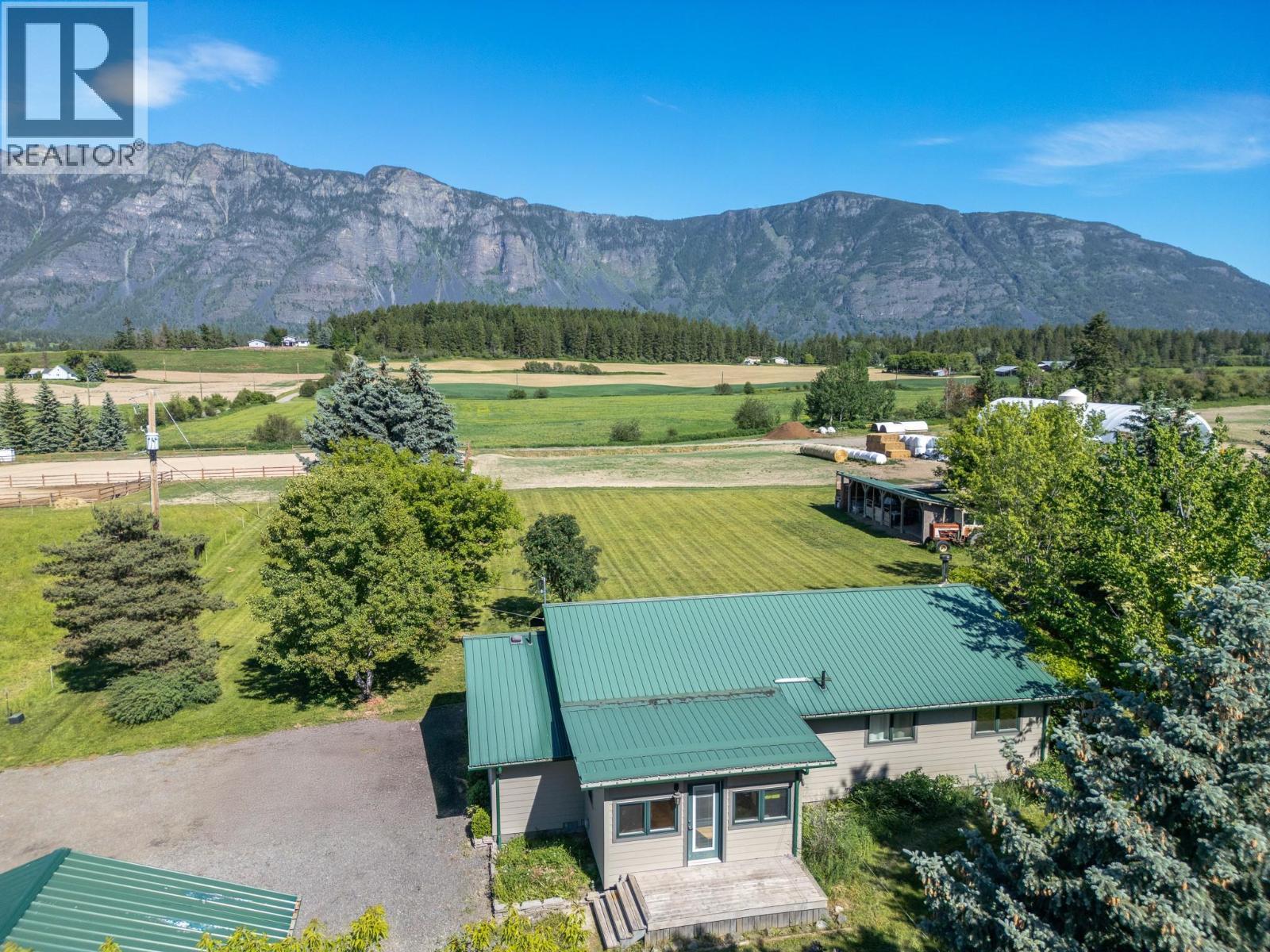 2315 16Th Street, Lister, BC - Outdoor With View