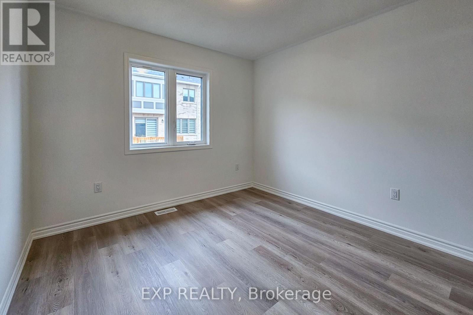 3rd Bedroom - 8 Vinewood Crescent, Barrie, ON - Indoor Photo Showing Other Room