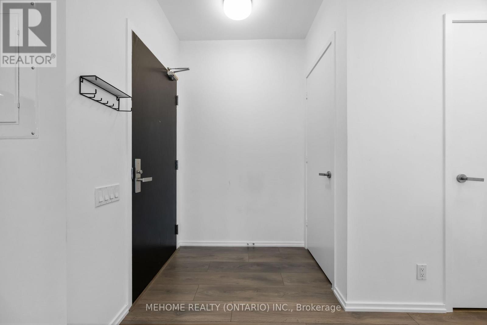 1812 - 125 Peter Street, Toronto, ON - Indoor Photo Showing Other Room